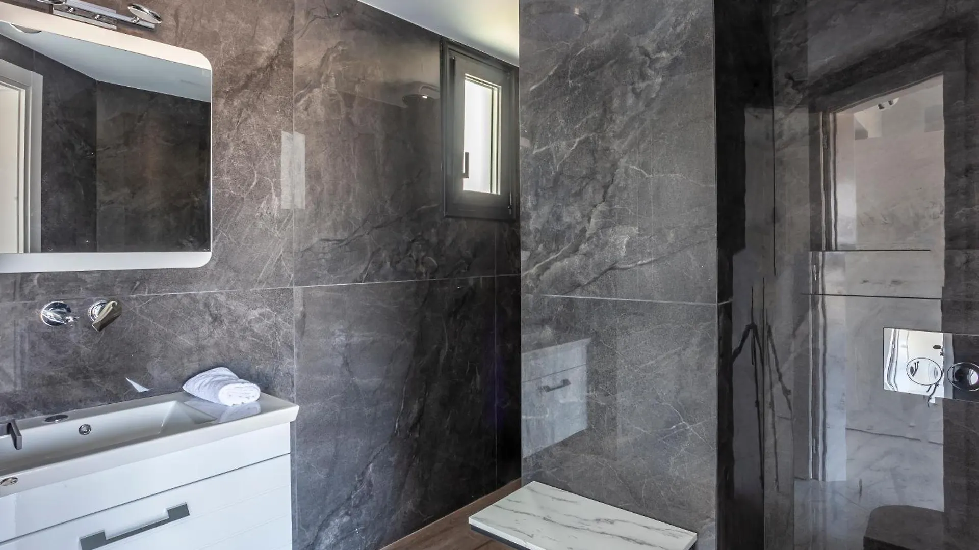 Megan Luxury Villa With Private Pool Pefkochori Apartment