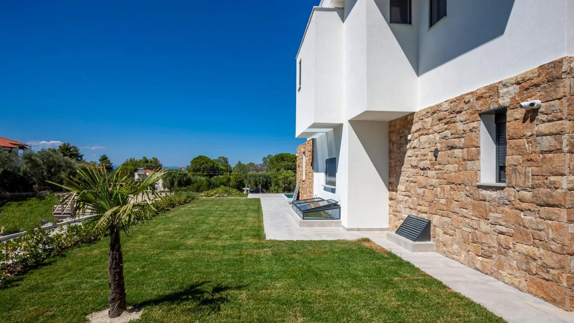 Megan Luxury Villa With Private Pool Pefkochori Apartment