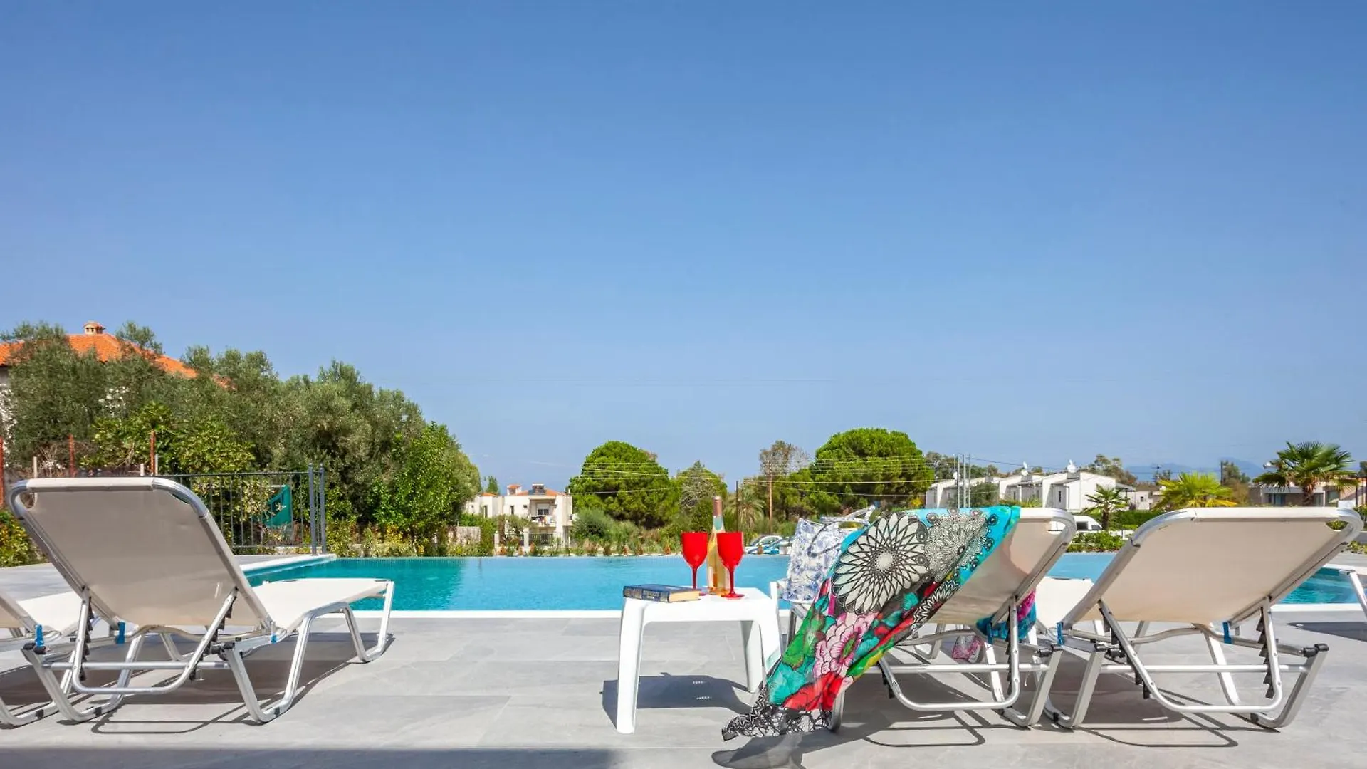 Megan Luxury Villa With Private Pool Pefkochori